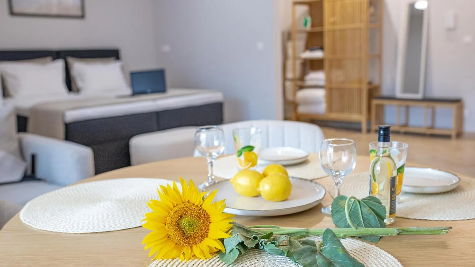 Дизайнерско Студио В Модерна Сграда -Молимаркс Делукс Студио Бургас Apartment Burgas